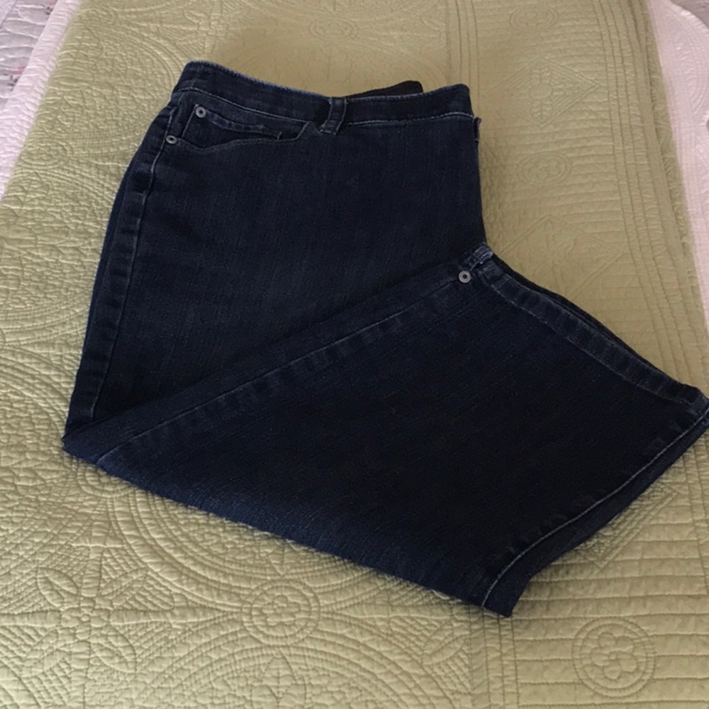 CJBank dark blue Capris SZ 18 W